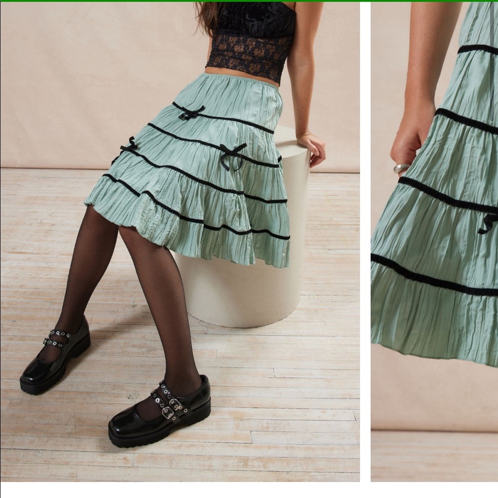 Kimchi blue bow skirt